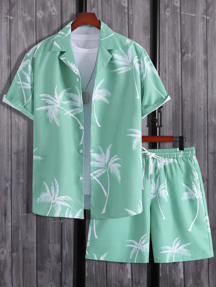 Grünes Hawaii-Hemd und Shorts-Set mit Palmenmuster, Sommermode, Herrenbekleidung.