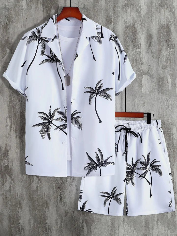 Herren Hawaiihemd und Shorts Set, weiß mit Palmenmuster, Sommermode, Freizeitkleidung.