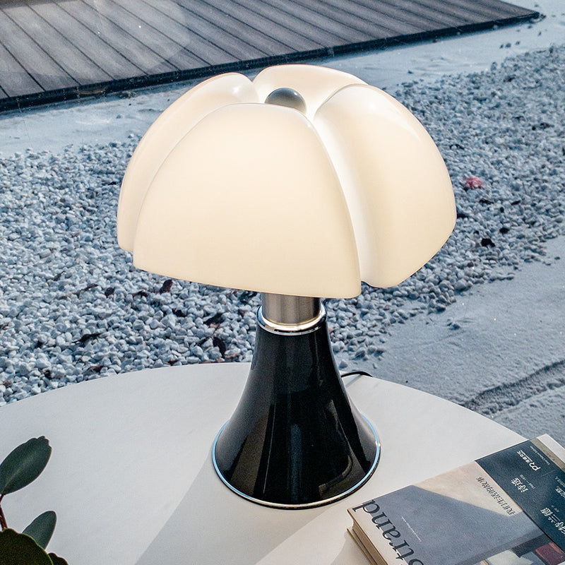 LED-bordslampa i retrodesign – ClassicGlow