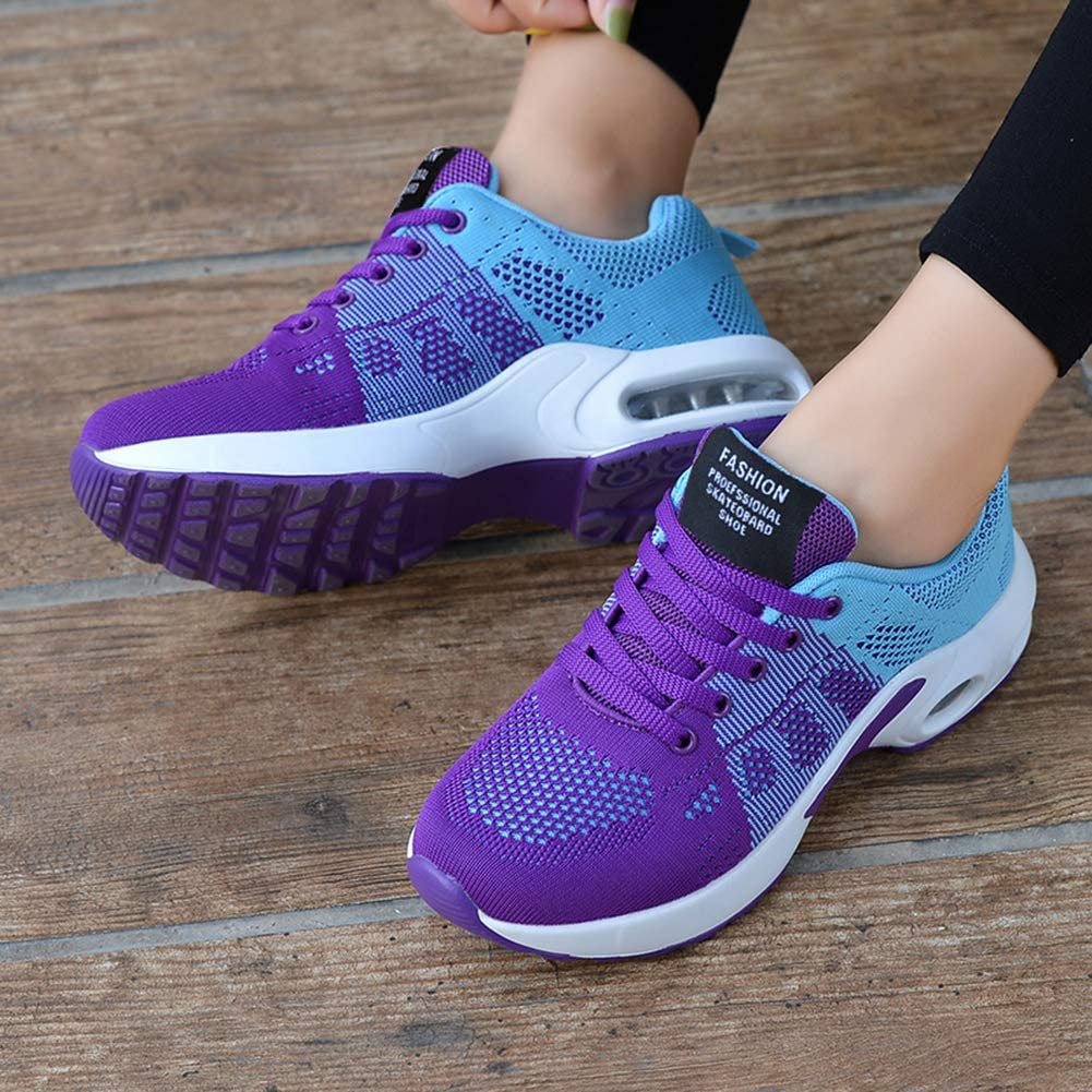 Lila und blaue Sportschuhe, atmungsaktiv, Damen Sneaker, rutschfeste Sohle, modisch.