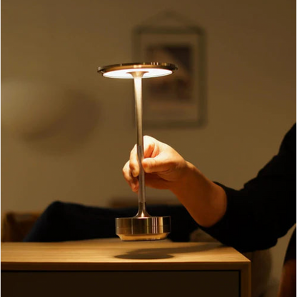 ClarityGlow Lyxutgåvan | Trådlös LED-bordslampa