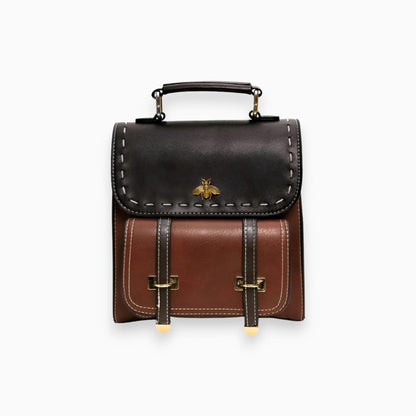 Brauner und schwarzer Lederrucksack mit Bienenemblem, Vintage-Stil, modisch, hochwertig.