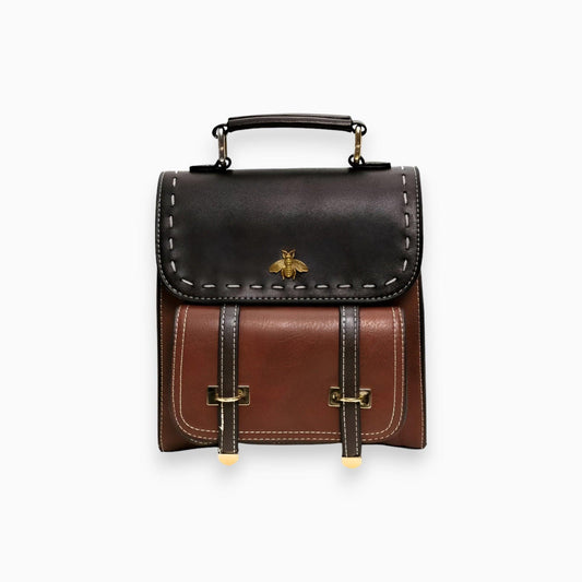 Brauner und schwarzer Lederrucksack mit Bienenemblem, Vintage-Stil, modisch, hochwertig.