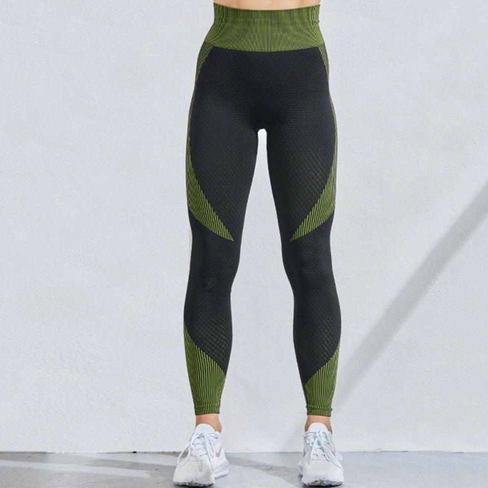 Damen Leggings schwarz-grün, hoch tailliert, formend, Sportbekleidung, Fitnessmode.