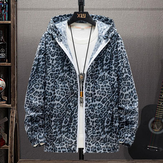 Leopardenmuster Windjacke mit Kapuze, blau-grau, Herrenmode, Freizeitjacke, Reißverschluss.