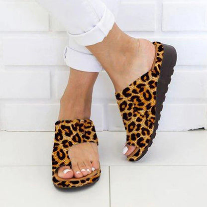 Damen-Sandalen mit Leopardenmuster, offene Zehen, rutschfeste Sohle, modisch, bequem.