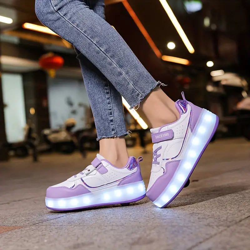 Lila LED-Sneaker für Damen, leuchtende Sohlen, modische Straßenschuhe, Freizeitlook.