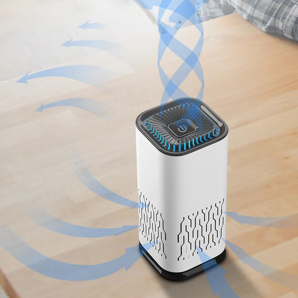 Weißer Luftreiniger mit blauen LED-Leuchten auf Holztisch, modernes Design, Luftfiltergerät.