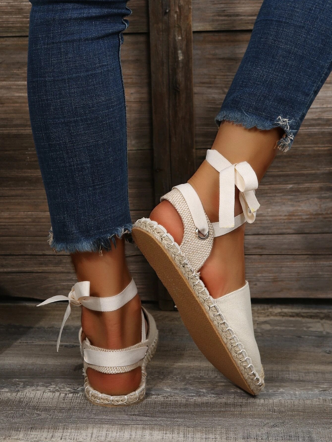 Weiße Espadrilles-Sandalen mit Knöchelriemen, Damenmode, Sommer, Leinen, bequem.