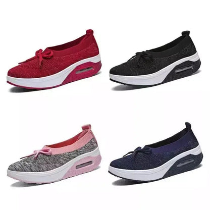 Vier Paar orthopädische Schuhe, Damen, in Rot, Schwarz, Grau und Blau, mit Luftpolstersohle.