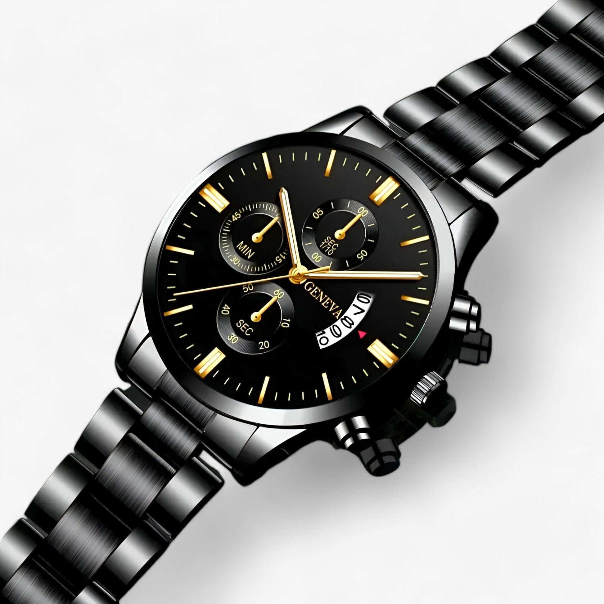 Schwarze Edelstahl-Armbanduhr mit Chronograph, goldenen Zeigern und Datumsanzeige.