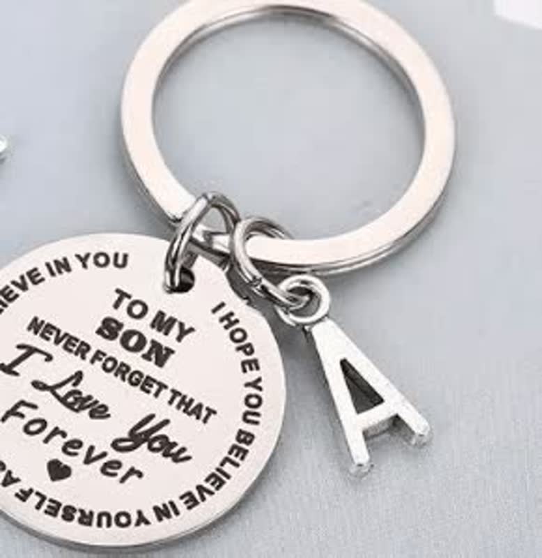 Silberner Schlüsselanhänger mit Gravur "To My Son" und Buchstabe "A", Geschenkidee.