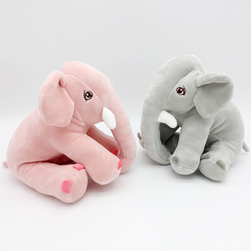 Rosa und graue Plüschelefanten, Kuscheltiere, weiches Spielzeug für Kinder.