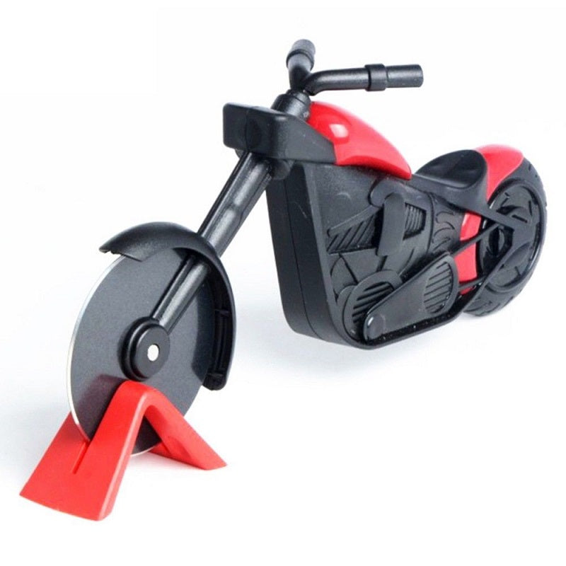 Rotes und schwarzes Pizzarad in Motorradform, Küchenzubehör, originelles Design.