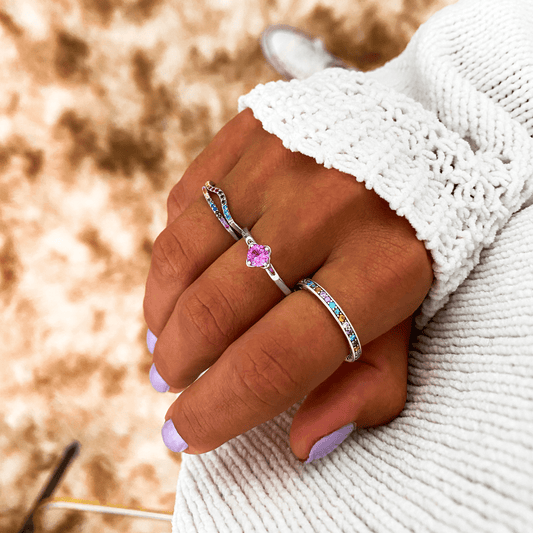Regenbogenring mit Herzstein, Silber, Damenmode, Schmuck, bunte Edelsteine, trendiger Stil
