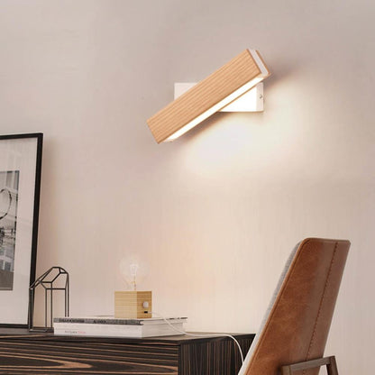 Drehbare LED-Wandleuchte aus Holz, modern, energiesparend, für Wohnzimmer oder Büro.
