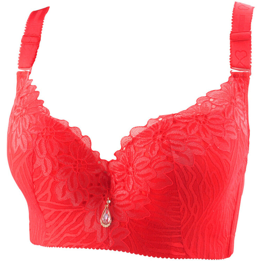 Roter Spitzen-BH mit Blumenmuster, verstellbaren Trägern und Schmuckanhänger.