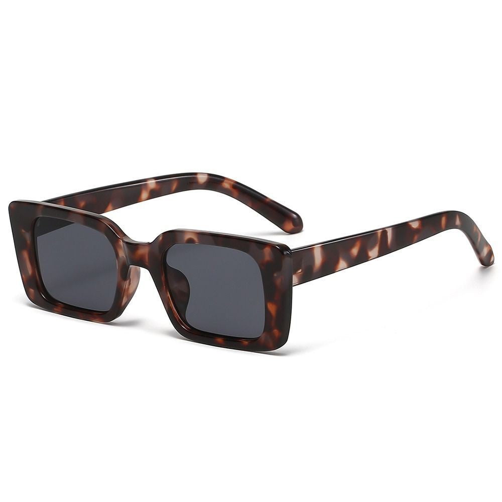 Rechteckige Sonnenbrille, braun getigert, UV-Schutz, modisch, Unisex-Design.