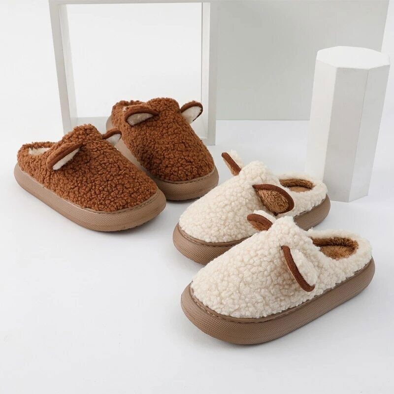 Braune und cremefarbene Plüsch-Hausschuhe für Kinder, rutschfest, warm, mit Ohren-Design.