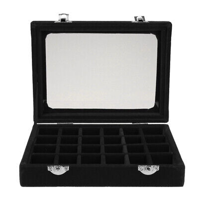 Schwarze Schmuckbox mit Glasdeckel und 24 Fächern zur Aufbewahrung von Ringen und Ohrringen.