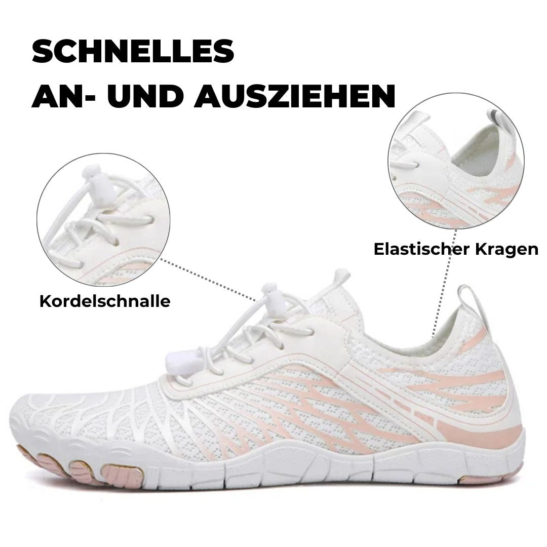 Weiße Sportschuhe mit elastischem Kragen und Kordelschnalle, ideal für schnelles An- und Ausziehen.