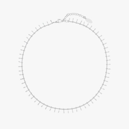 Silberner Choker-Halsreif, minimalistisches Design, verstellbar, eleganter Schmuck für Damen.