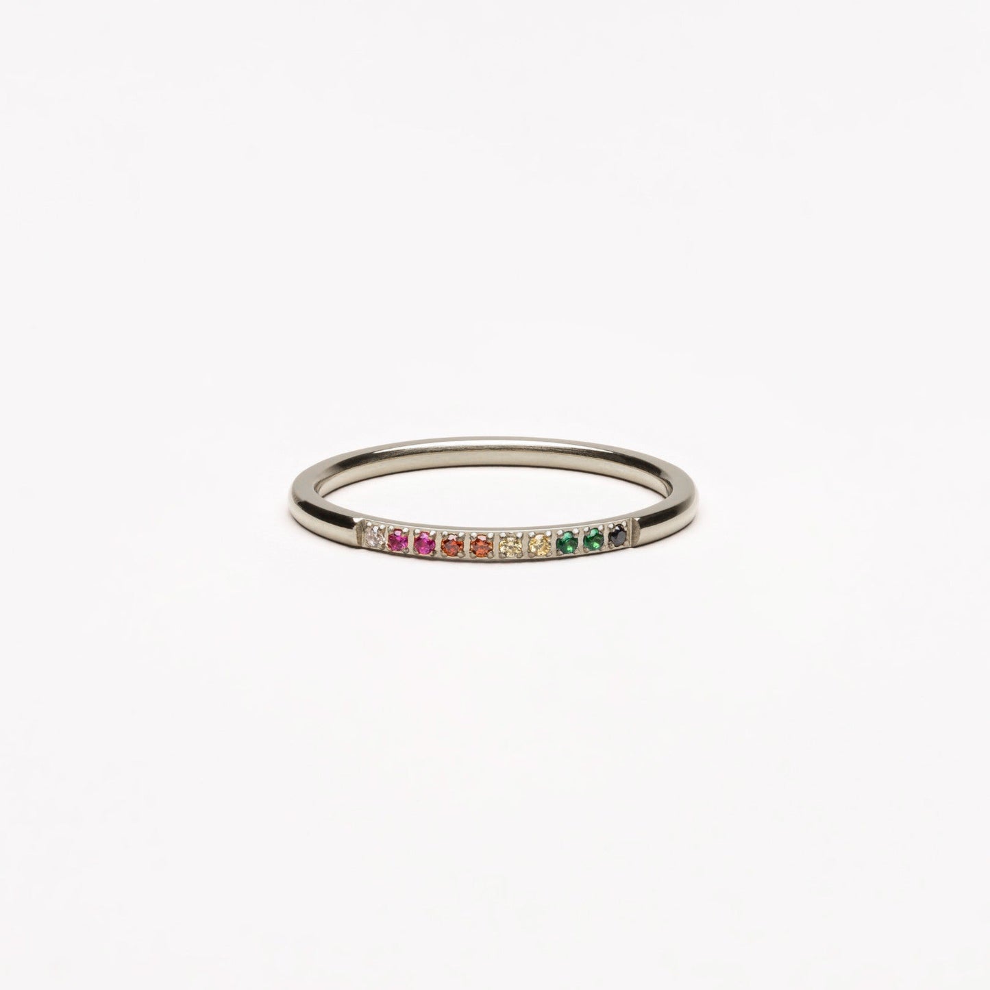 Silberner Regenbogenring mit bunten Edelsteinen, minimalistisches Design, Schmuck für Damen.