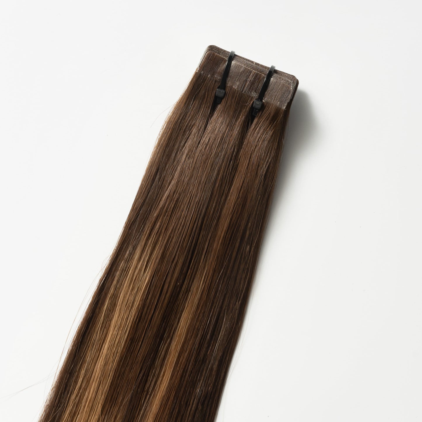 Tape-in hårförlängningar – Veloura Tape (Varm Brun Balayage 2+7)