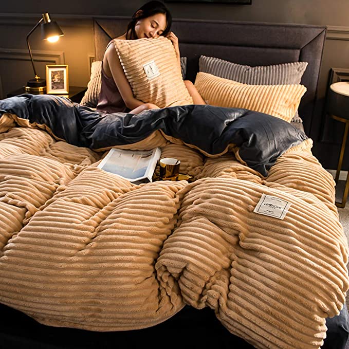 Khaki Bettdecke 150x200cm, warm, kuschelig, Winterdecke, Schlafzimmer, gemütlich, Pantino.