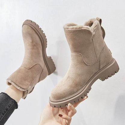 Beige Damen-Winterstiefel, warm gefüttert, rutschfeste Sohle, modisch und bequem.