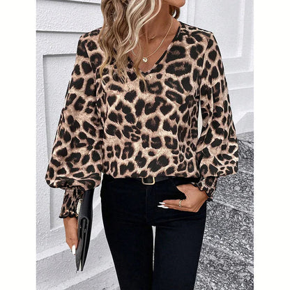 Trendig damblus med leopardmönster – Seraphina