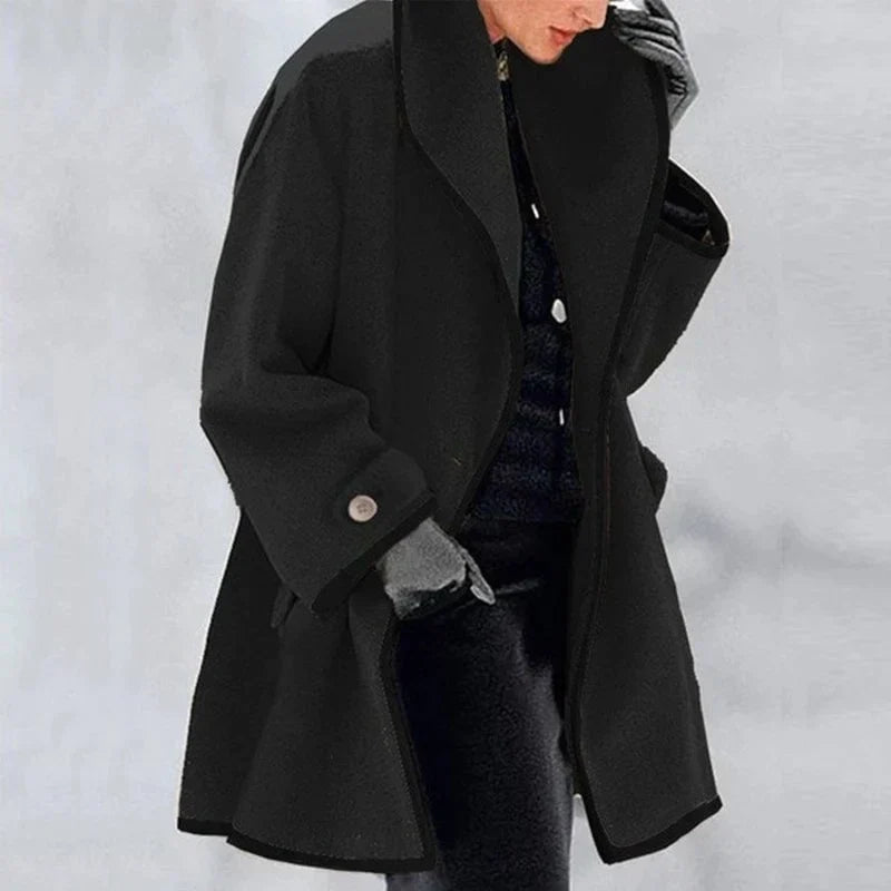 Schwarzer Wollmantel für Herren, elegantes Design, Wintermode, warm, stilvoll.